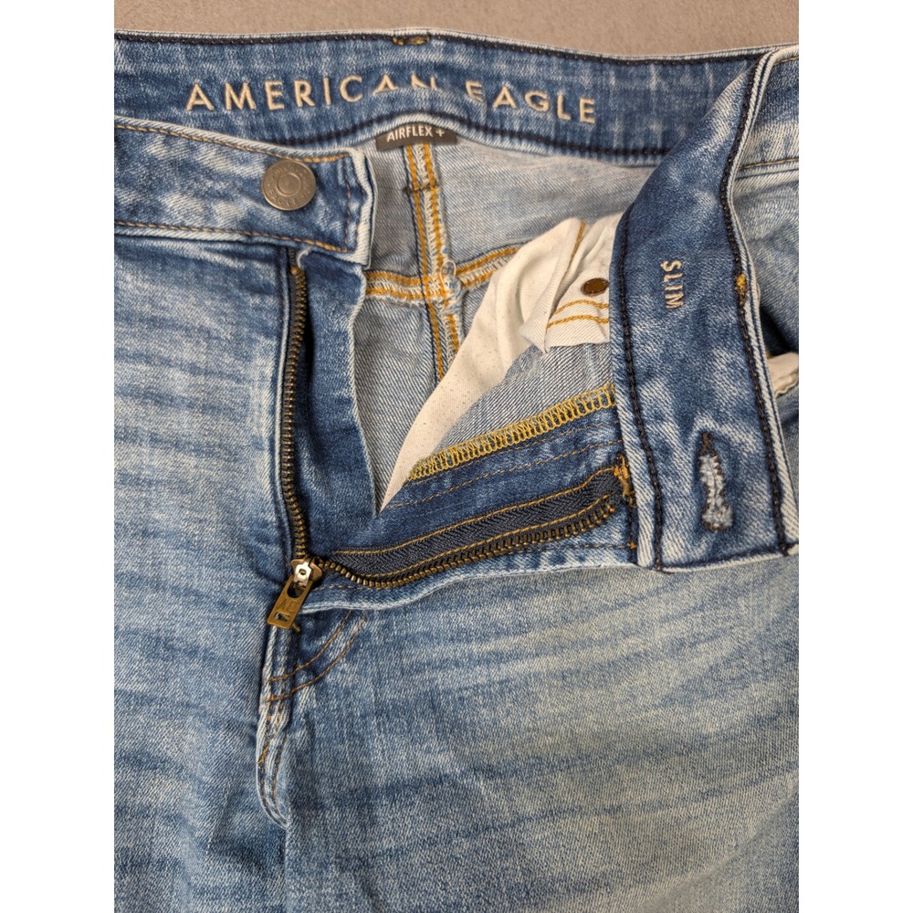 American Eagle Airflex+ Slim Jeans Mens 32x36 Light Wash Blue Denim Pants - Picture 5 of 8